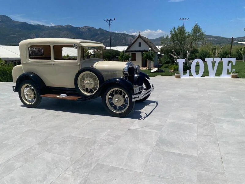 Ford A boda y eventos alquiler-centroauto 2